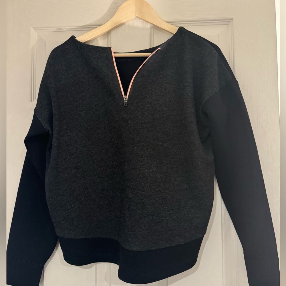 Lole sweatshirt size medium
